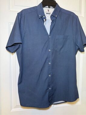International Report Quality Classic Mens Medium? Button Up Shirt 4 Way Stretch